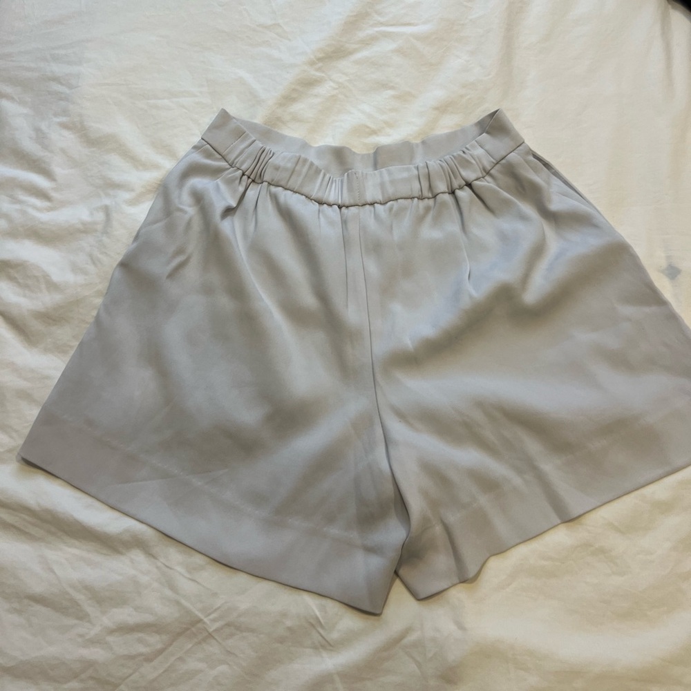 Aritzia Tailored Shorts - Picture 2 of 3